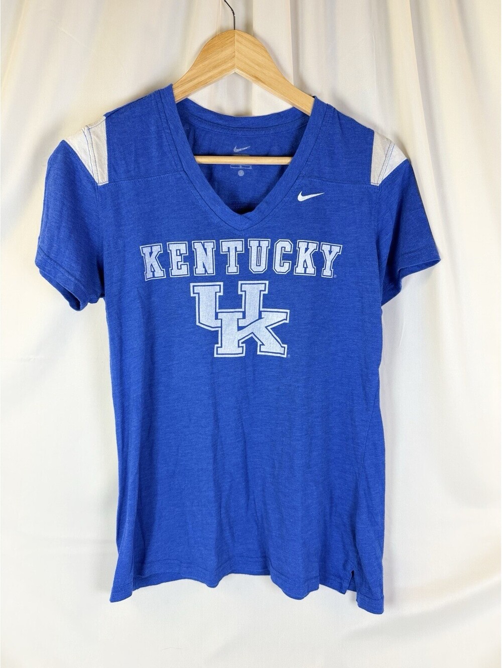 Nike UK Women’s T Shirt Size Large University Of Kentucky WIldcats BBN